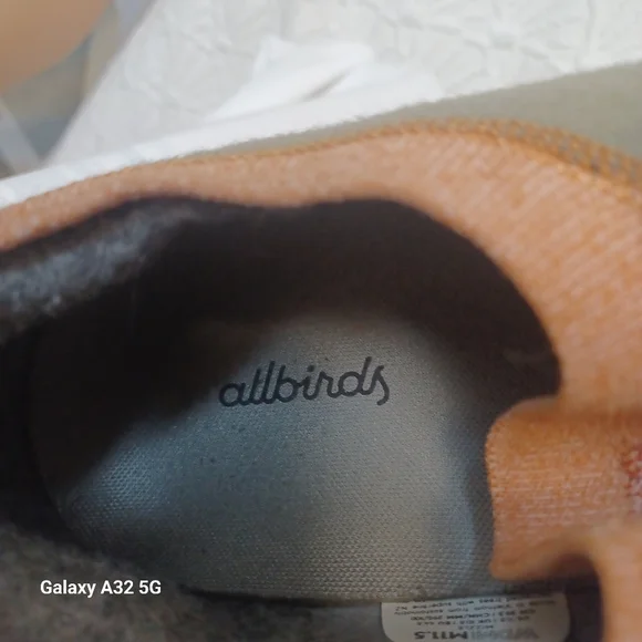 Allbirds Women Shoes Size 11.5 Green and Orange Sneakers Sleek Design - Picture 2 of 8